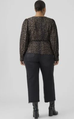 Voorkant -Vrouwelijke Couture 752x1200