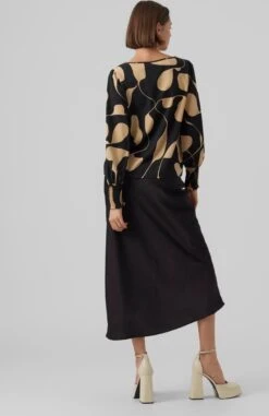 VERO MODA VMLYDIA LS SMOCK TOP WVN Dames Top - Maat M -Vrouwelijke Couture 778x1200