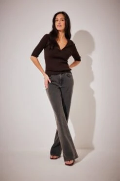 NA-KD Pique Collar Knitted Top Dames Top - Maat M -Vrouwelijke Couture 799x1200 2