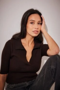 NA-KD Pique Collar Knitted Top Dames Top - Maat M