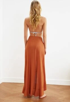 Trendyol Vrouwen Maxi Asymmetrisch Rok -Vrouwelijke Couture 823x1200 3