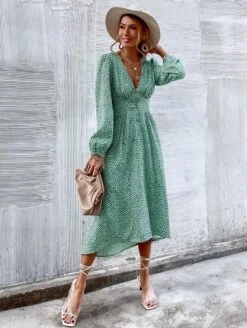 Merkloos MKL - Dames Zomerjurk - Boho Vrolijke Bloemetjes Jurk Knoop - Franse Mode Vrouwen Groene Bloemen Print Jurk V-hals Vintage Lange Mouw Dames Midi Jurk Maat S -Vrouwelijke Couture 903x1200